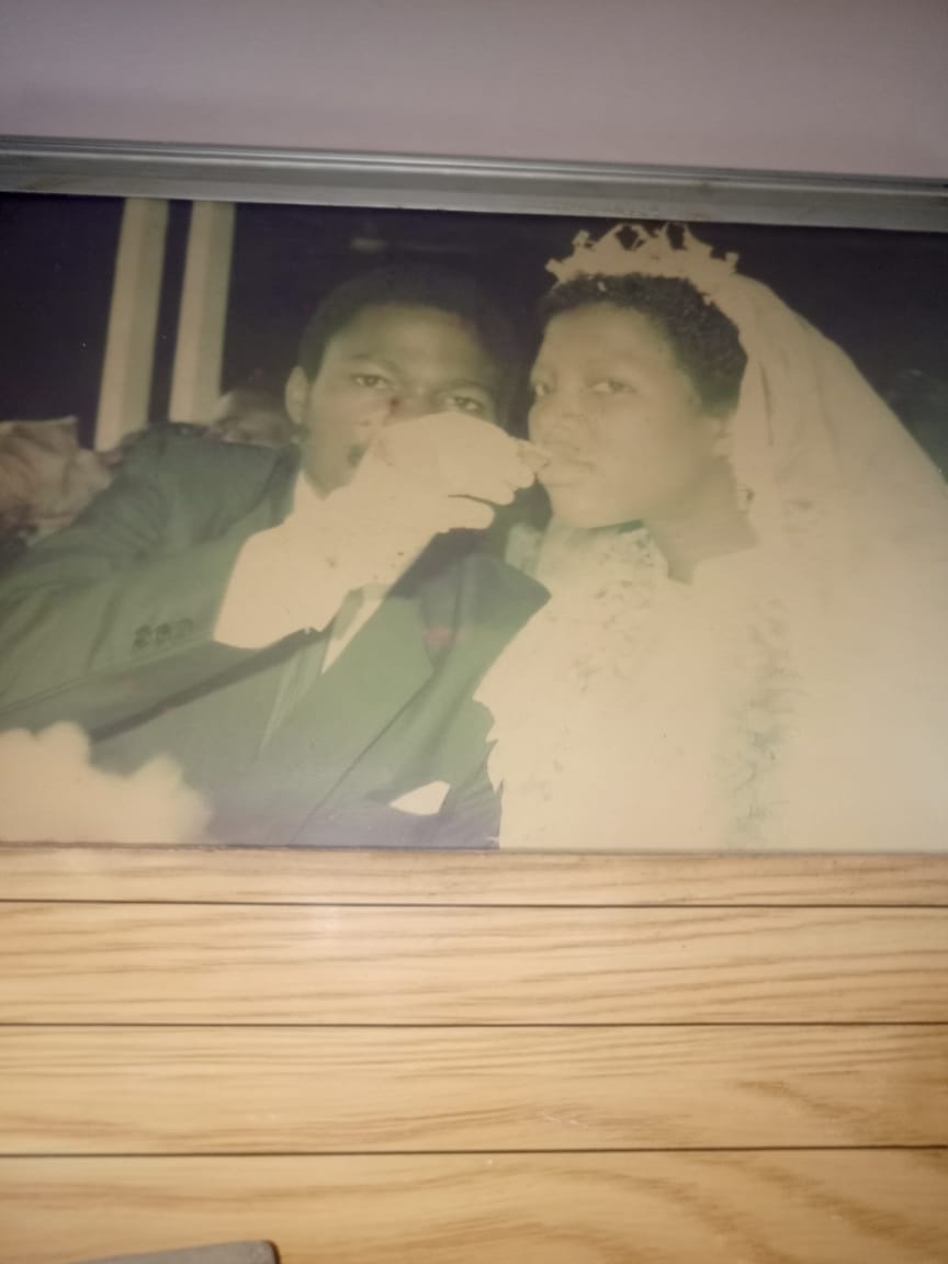 Wedding Reception: Feeding Each Other Cake